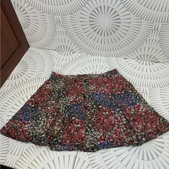Urban Outfitters Dresses & Skirts - Urban Outfitters Women’s Small Floral Skirt Buttons Closure on Front